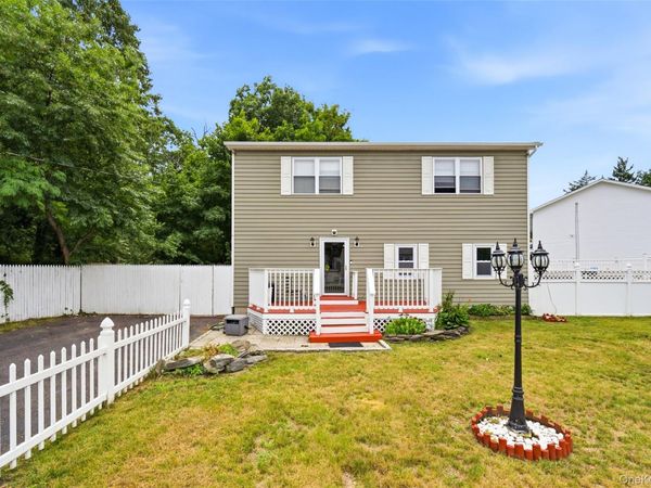 14 Nevada Road, West Babylon, NY 11704