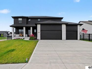 11004 N 169 Street, Bennington, NE 68007