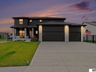 11004 N 169 Street, Bennington, NE 68007