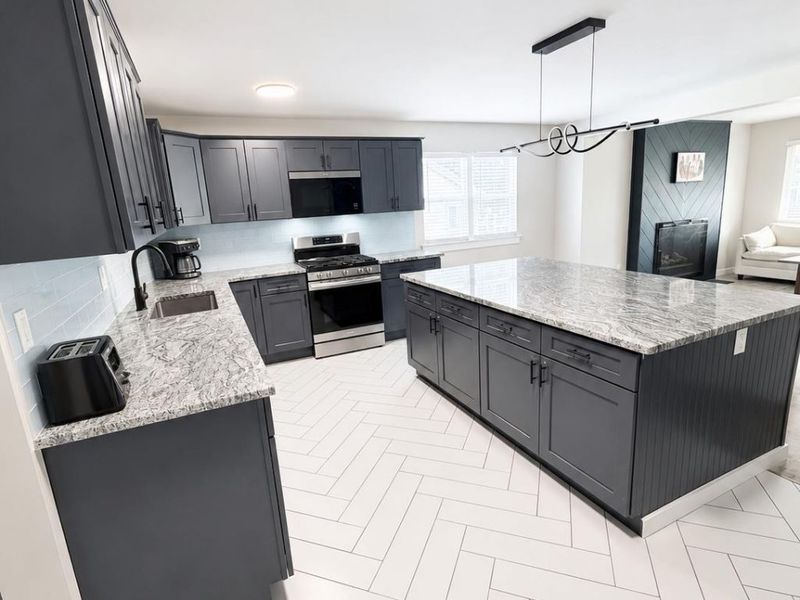 324 Erie Road, Vermilion, OH 44089 Photo 6