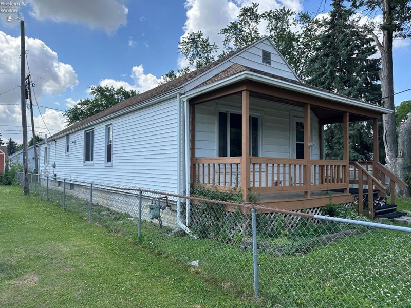4120 Waltham, Northwood, OH 43619 Photo 3