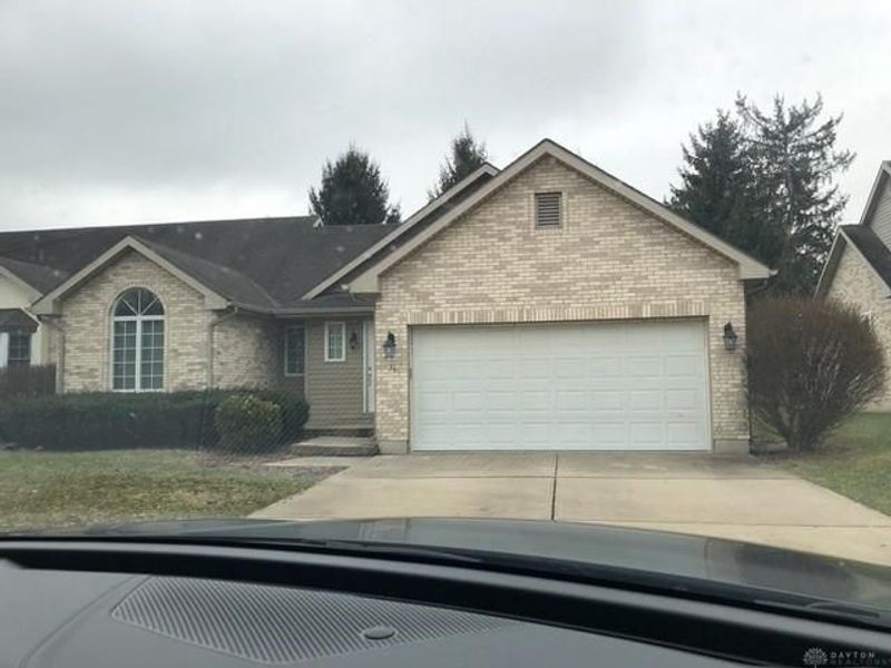 31 Knollview Court, Germantown, OH 45327 Photo 2