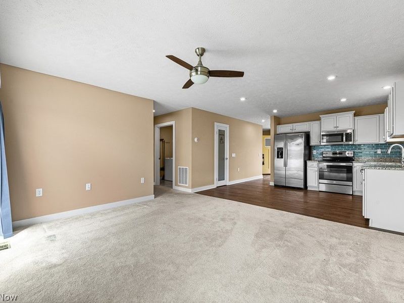 998 Sunrise Way, Akron, OH 44312 Photo 12