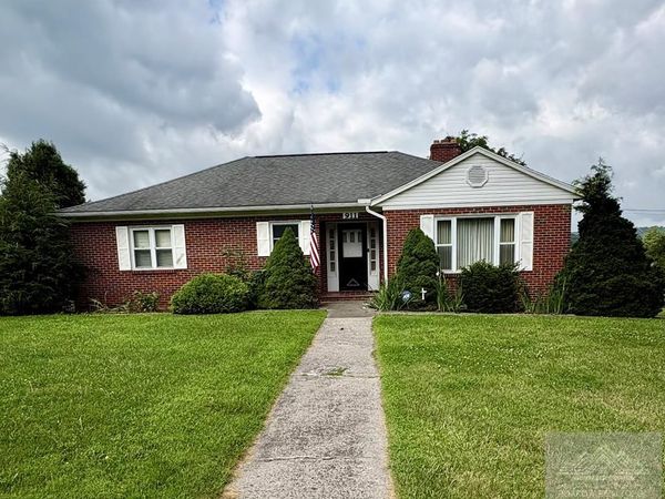 911 Low Gap Rd, Princeton, WV 24740