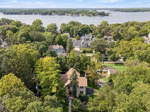 126 Courtland Street , Excelsior, MN 55331