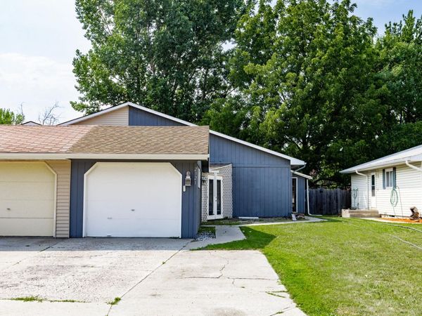 2321 Country Club Parkway, Moorhead, MN 56560