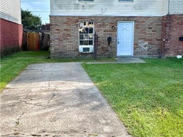 630 COMMERCE Street , Gretna, LA 70056