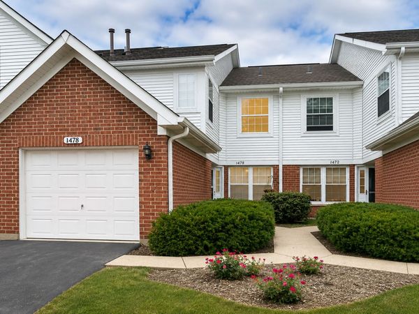 1478 Winfield Way , Roselle, IL 60172
