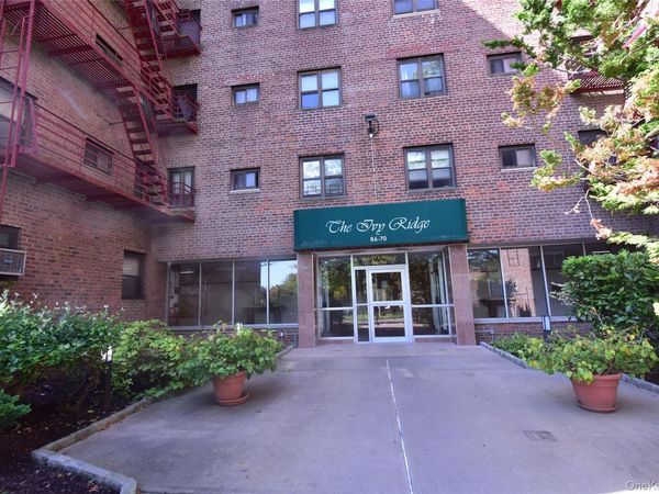 86-70 Francis Lewis Boulevard , Unit B51, Queens Village, NY 11427