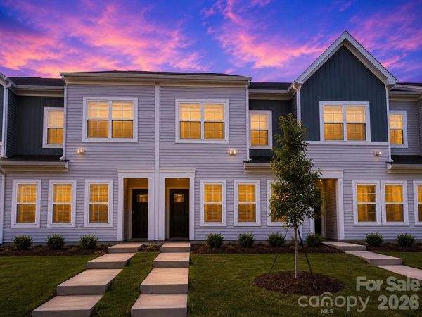 4628 Lakeview Road , Charlotte, NC 28216
