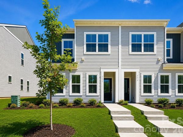 4618 Lakeview Road , Charlotte, NC 28216