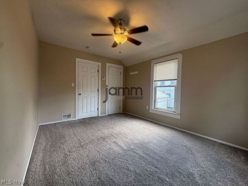 1726 Starkweather Avenue, Unit Upper, Cleveland, OH 44113 Photo 10