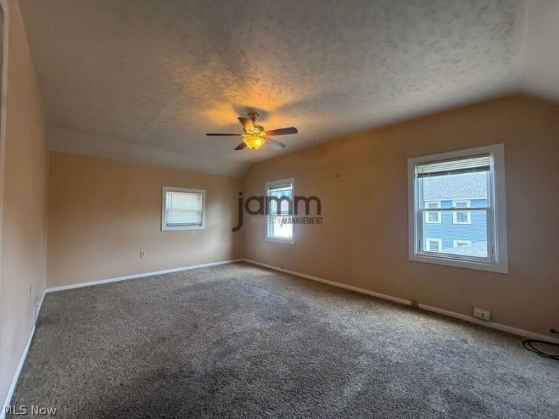 1726 Starkweather Avenue, Unit Upper, Cleveland, OH 44113 Photo 7