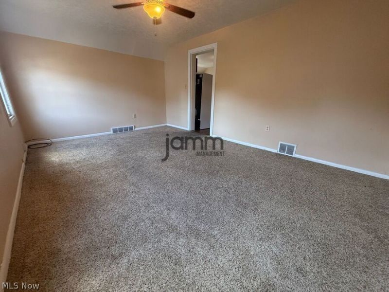 1726 Starkweather Avenue, Unit Upper, Cleveland, OH 44113 Photo 8