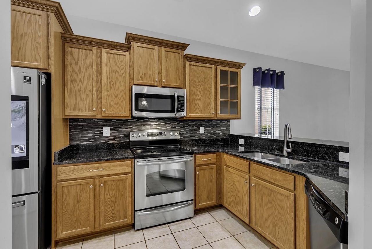 721 Bay Hill Ct.  Photo 10