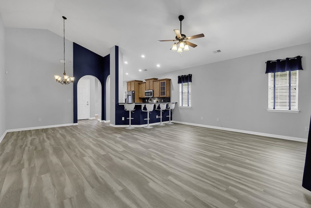 721 Bay Hill Ct.  Photo 17