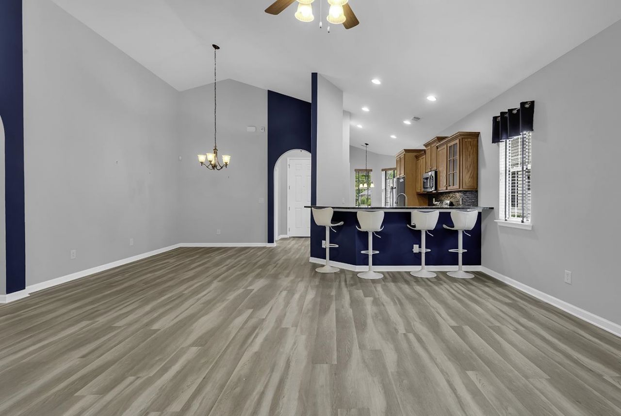 721 Bay Hill Ct.  Photo 18