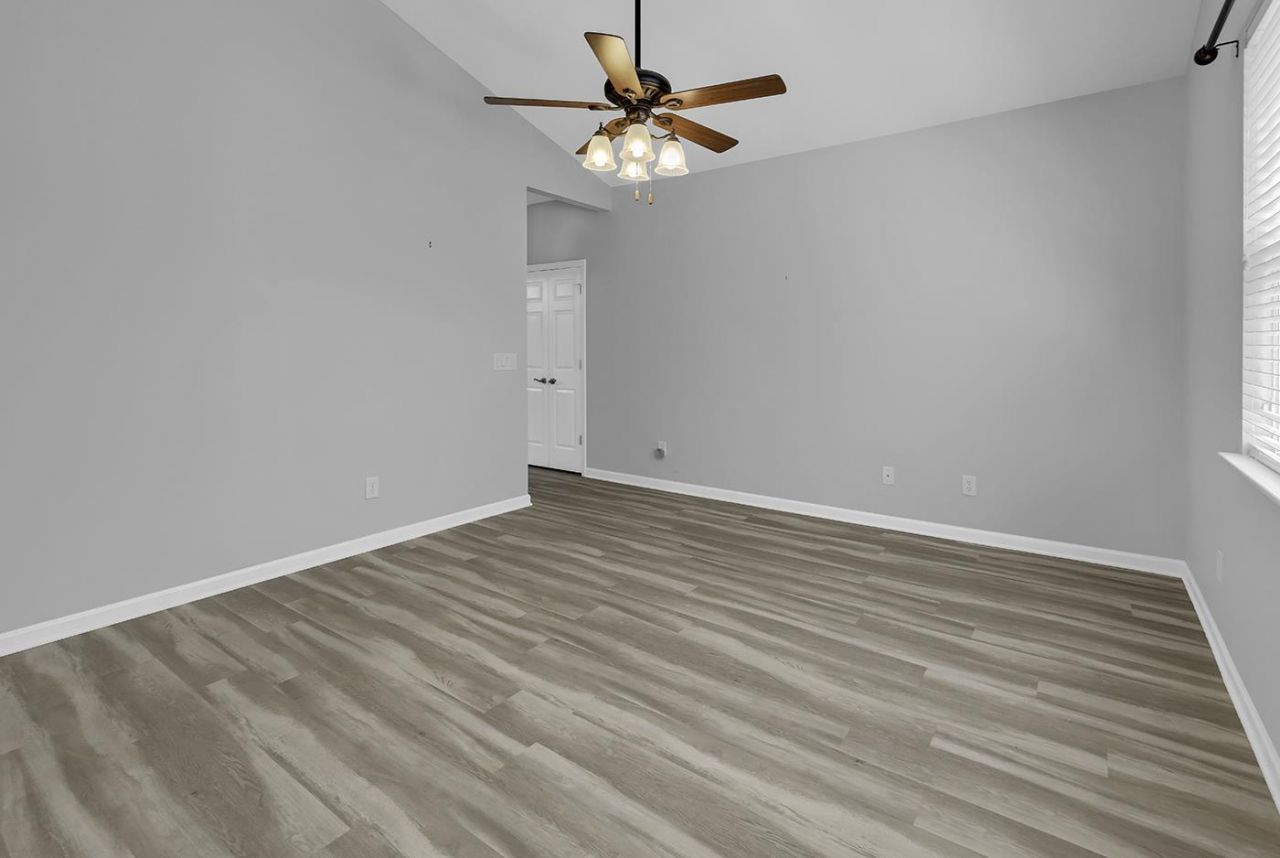 721 Bay Hill Ct.  Photo 33