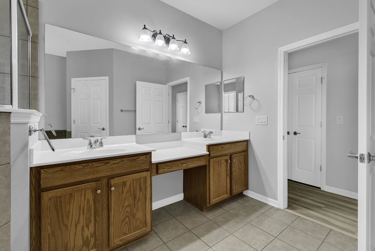 721 Bay Hill Ct.  Photo 38