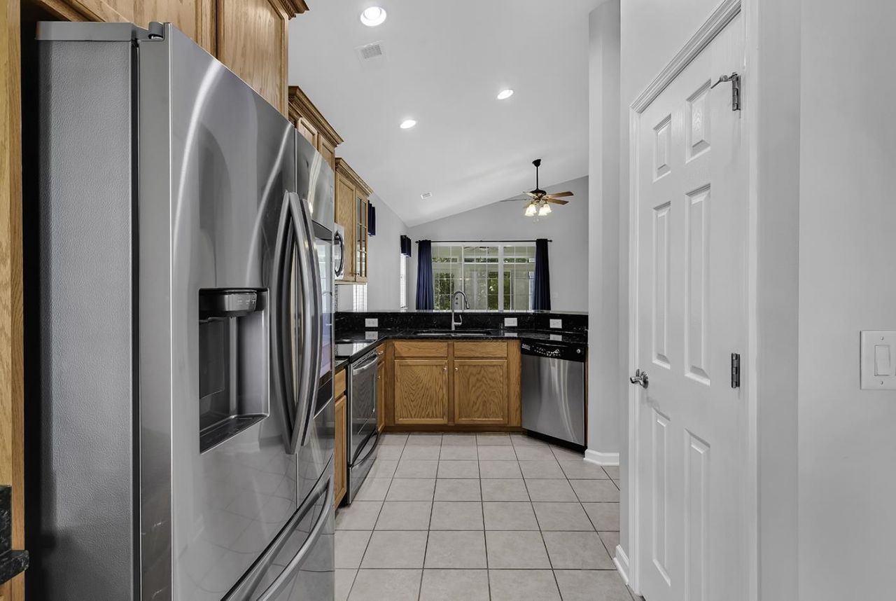 721 Bay Hill Ct.  Photo 7