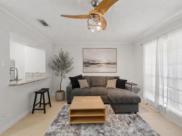 7920 Rockwood LN, Unit 216, Austin, TX 78757