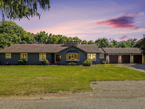 2390 Sycamore Path, St. Joseph, MI 49085