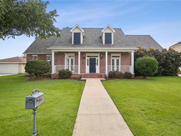 3805 LAKE DES ALLEMANDS Drive, Harvey, LA 70058