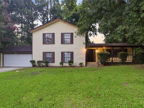 1292 Brookvale Drive , Riverdale, GA 30296