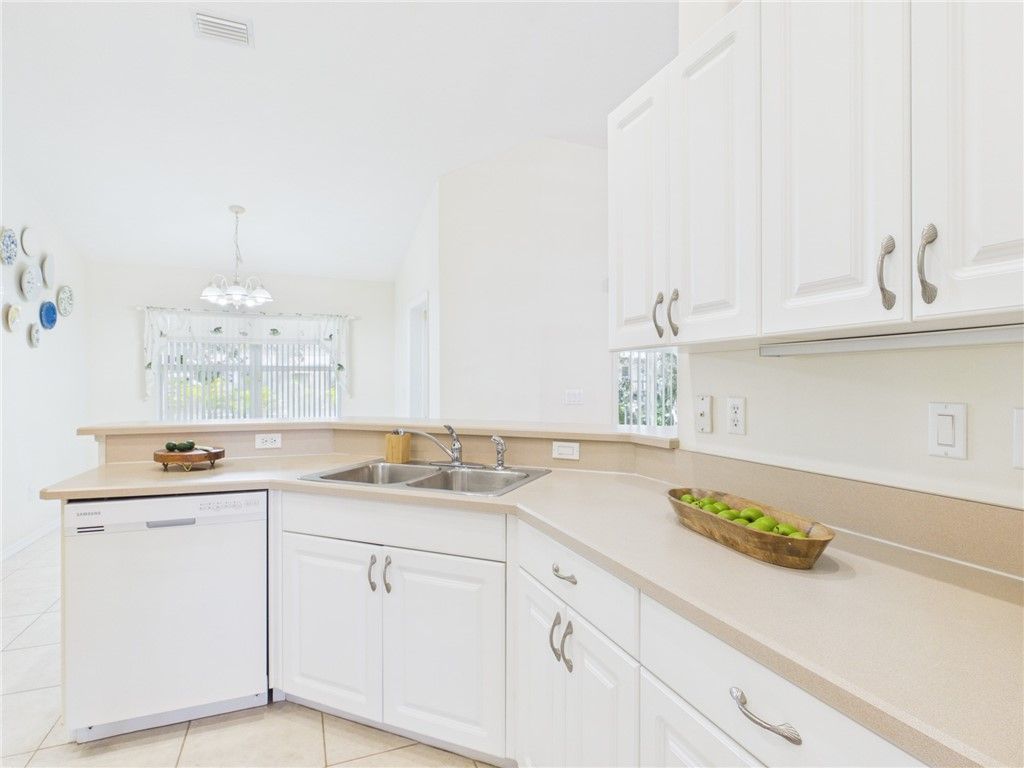 679 Atlantus Terrace, Sebastian, FL 32958 Photo