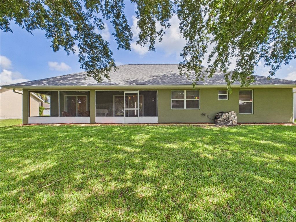 679 Atlantus Terrace, Sebastian, FL 32958 Photo