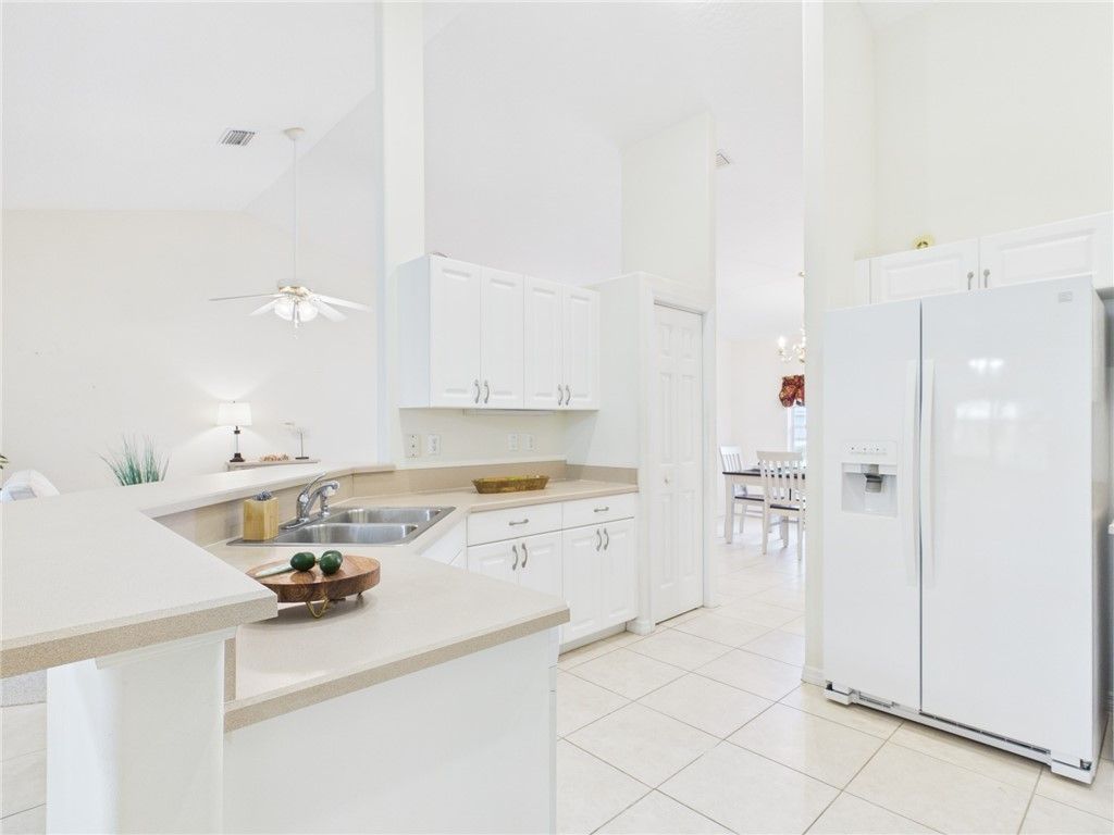 679 Atlantus Terrace, Sebastian, FL 32958 Photo