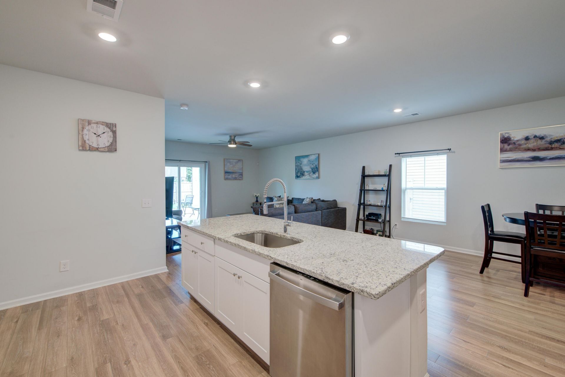 625 Jancus Street Photo 38
