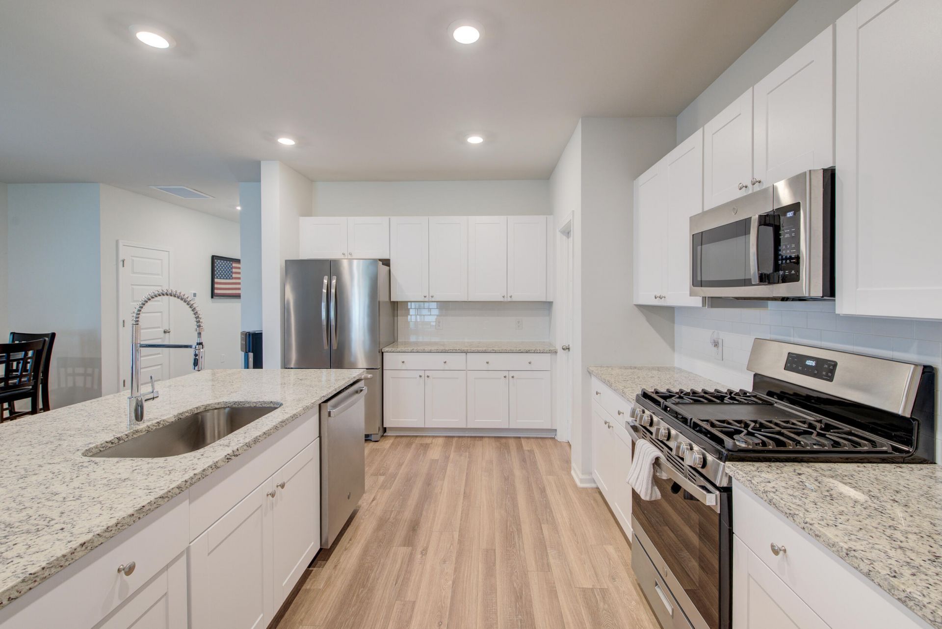 625 Jancus Street Photo 6