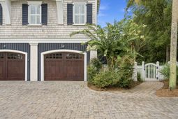 2668 Bayonne Street photo 4