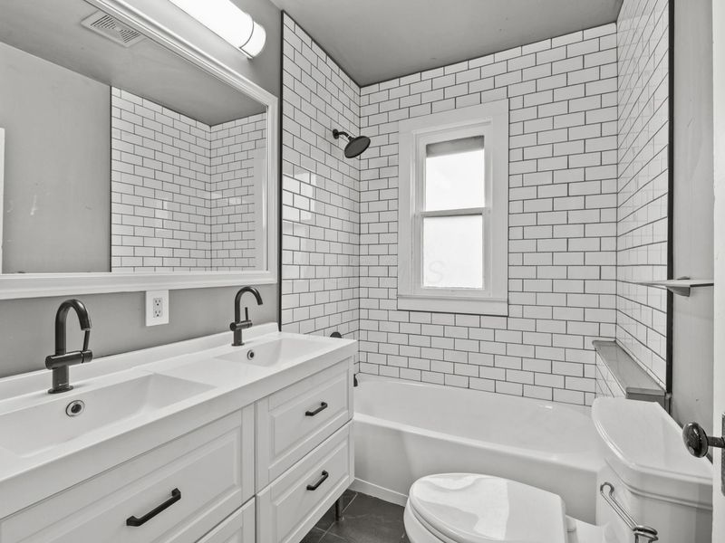 221-223 Thurman Avenue, Columbus, OH 43206 Photo 9