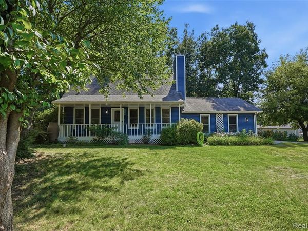 836 Alpine Trail , Fenton, MI 48430