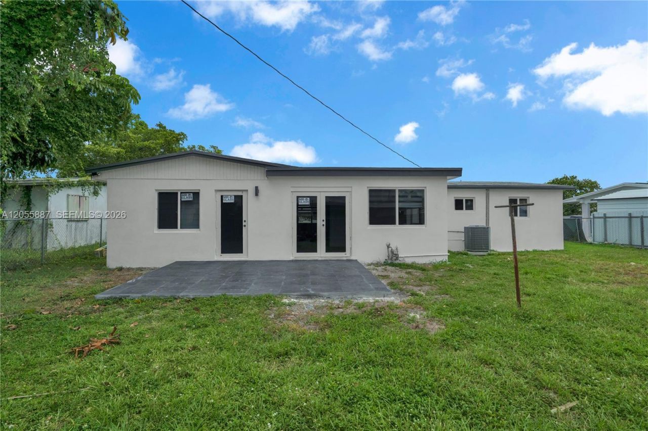 10460 SW 149 St, Miami, FL 33176 Photo