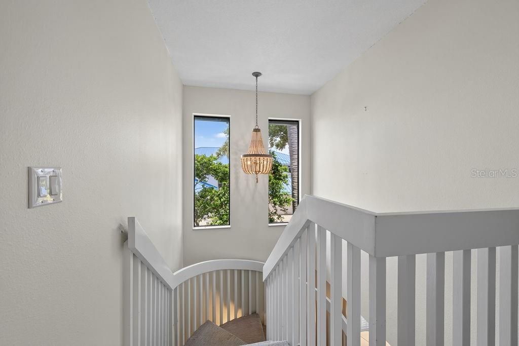 1672 Watermark Circle Ne, Saint Petersburg, FL 33702 Photo