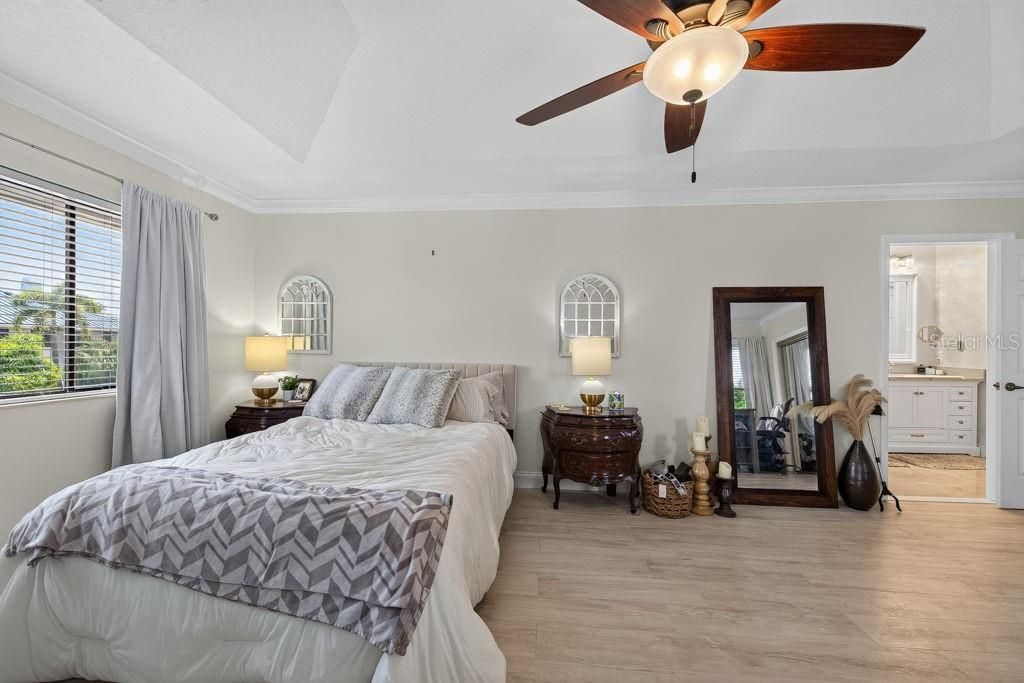 1672 Watermark Circle Ne, Saint Petersburg, FL 33702 Photo