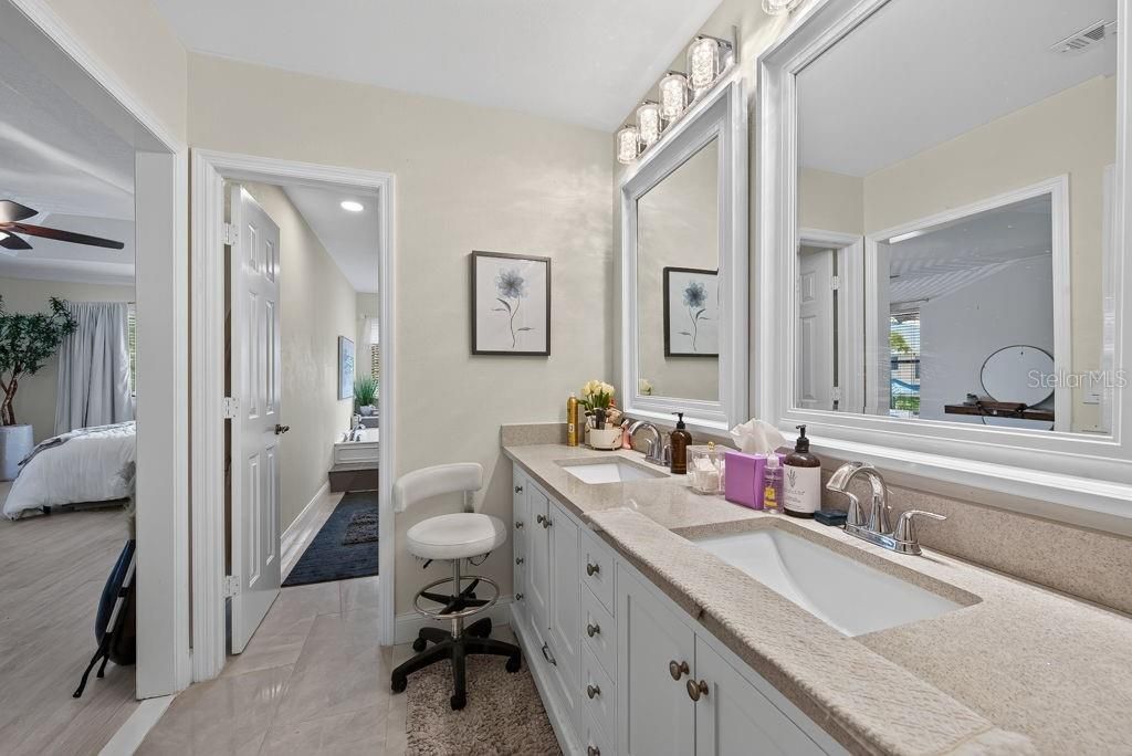 1672 Watermark Circle Ne, Saint Petersburg, FL 33702 Photo