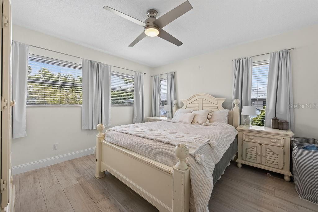 1672 Watermark Circle Ne, Saint Petersburg, FL 33702 Photo