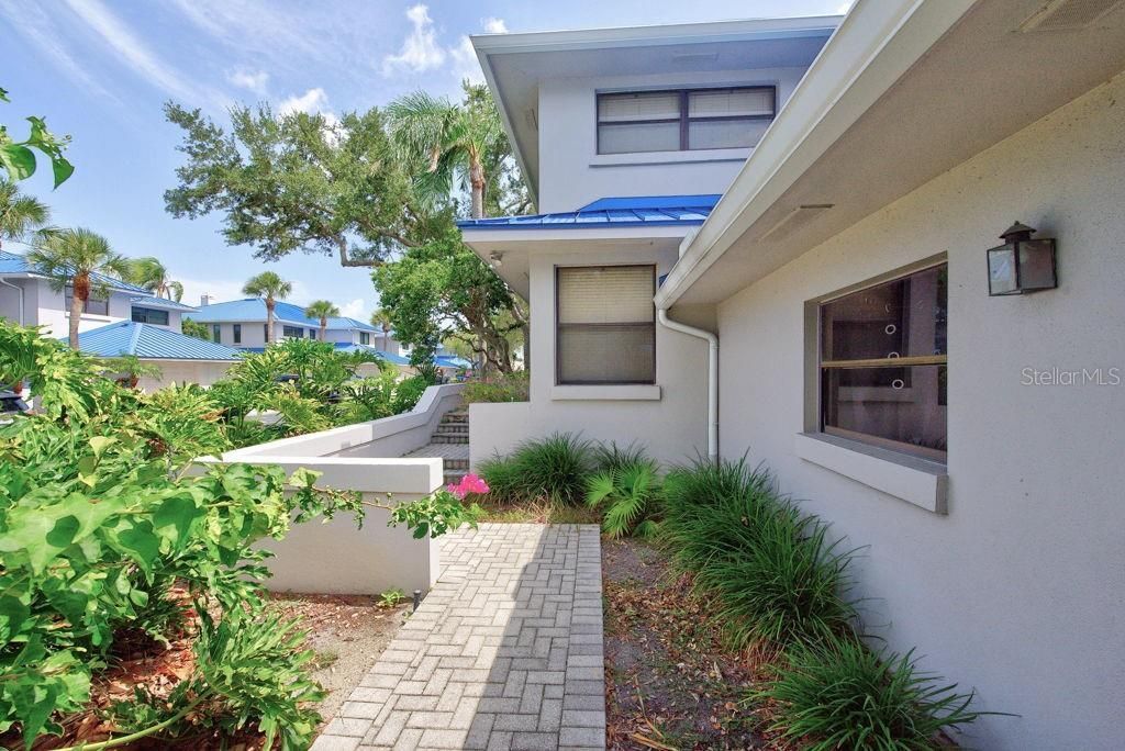 1672 Watermark Circle Ne, Saint Petersburg, FL 33702 Photo