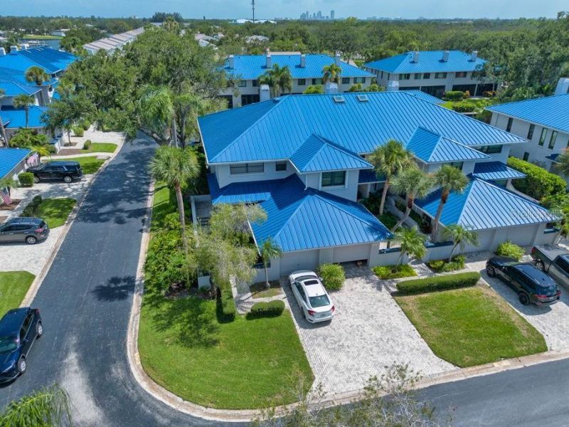 1672 Watermark Circle Ne, Saint Petersburg, FL 33702 Photo
