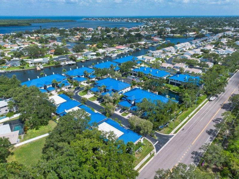 1672 Watermark Circle Ne, Saint Petersburg, FL 33702 Photo