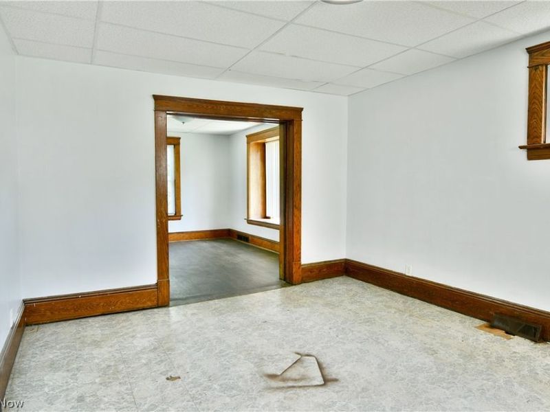 260 Austin Avenue NW, Warren, OH 44485 Photo 9