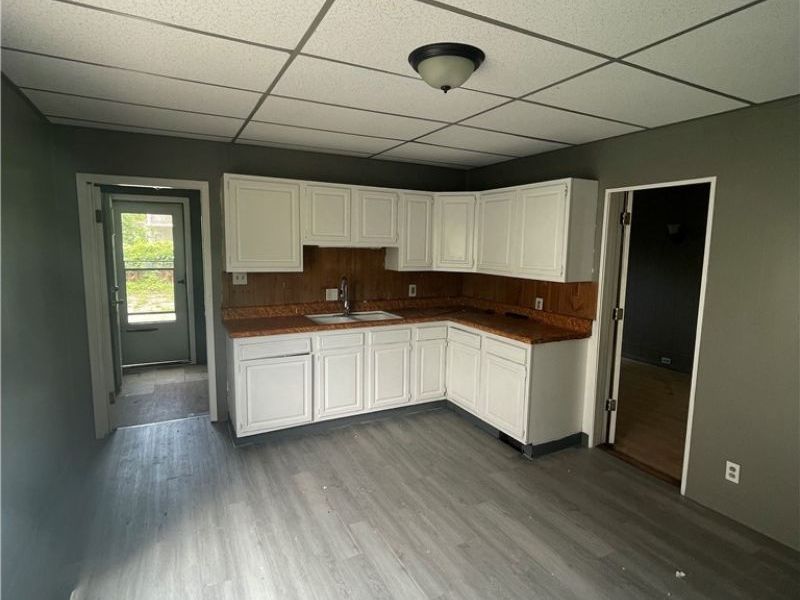 5613 Huss Avenue, Cleveland, OH 44105 Photo 4