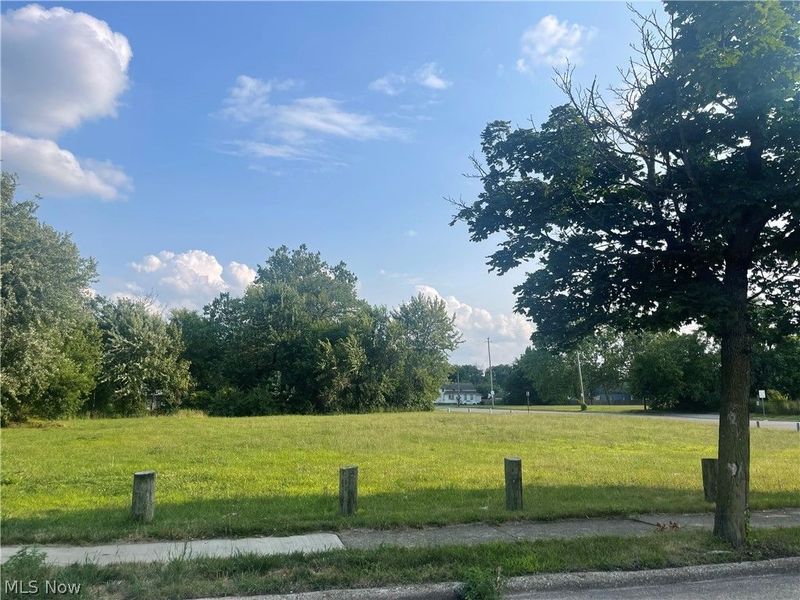 5613 Huss Avenue, Cleveland, OH 44105 Photo 7
