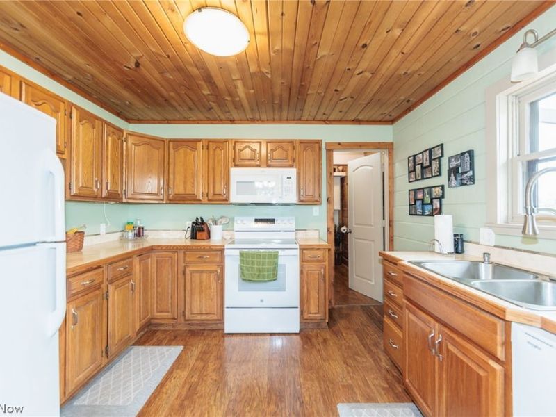 3443 W Britton Road, Burbank, OH 44214 Photo 11