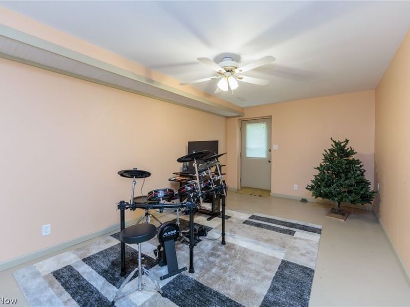 3443 W Britton Road, Burbank, OH 44214 Photo 22