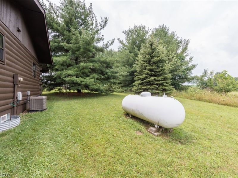 3443 W Britton Road, Burbank, OH 44214 Photo 30